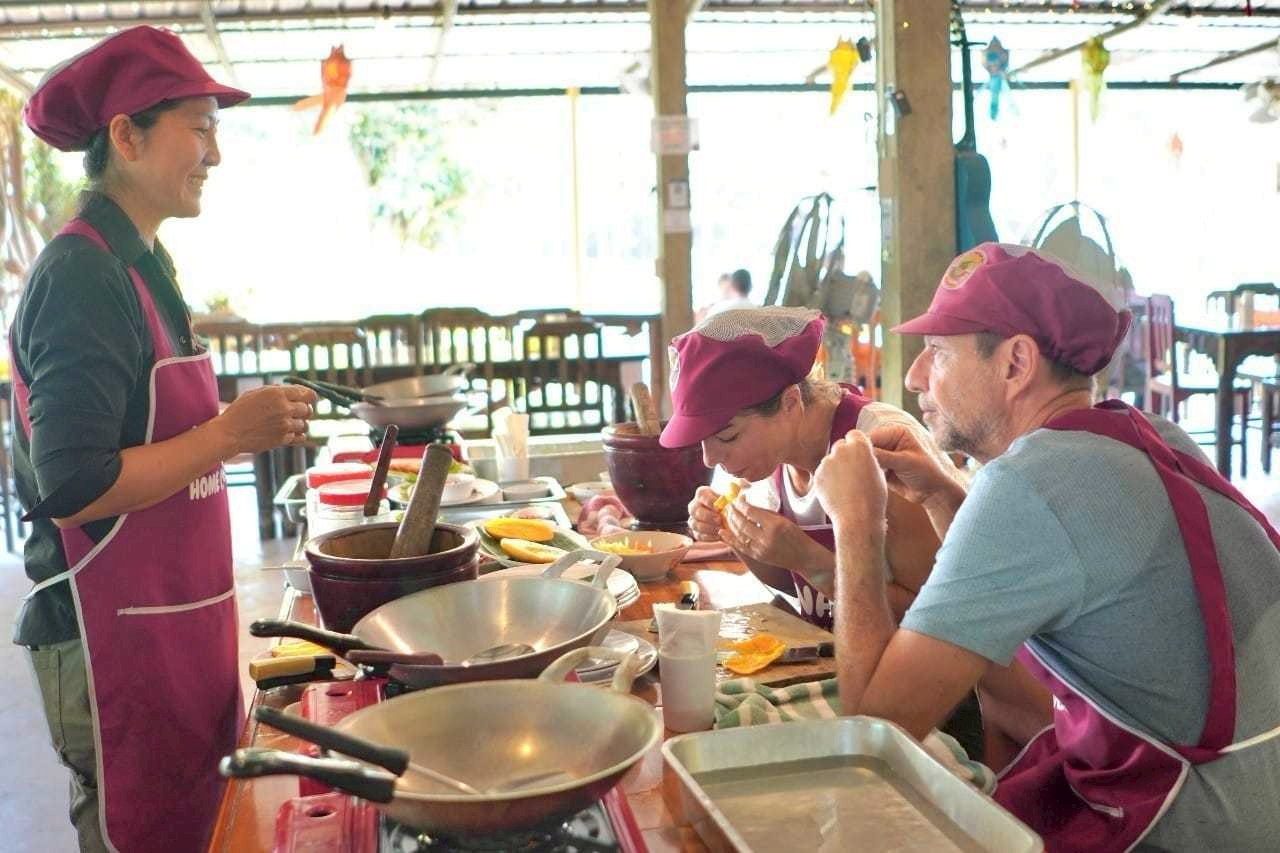 LINE_ALBUM_Chiang RaiLanna Home Cooking Class at Give Green_260121_13