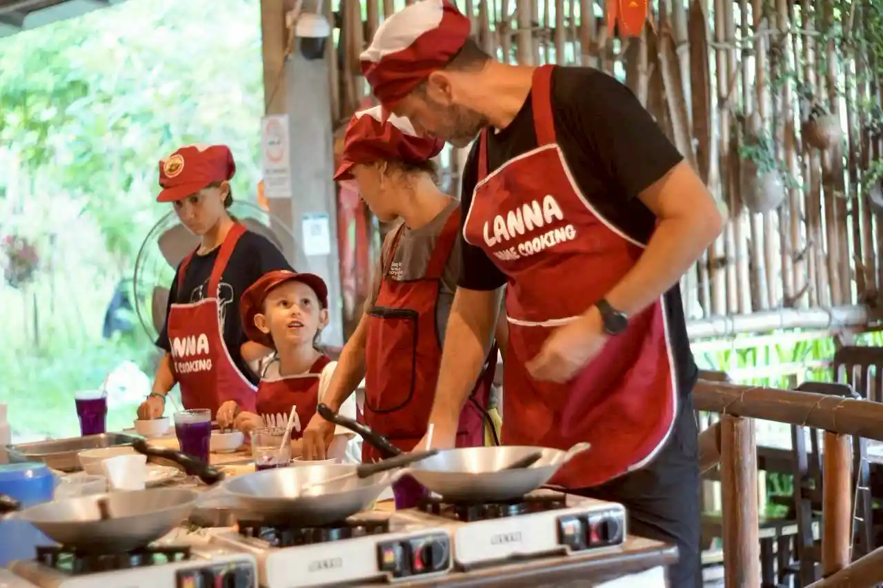 Lanna-Home-Cooking-Class-moongtour